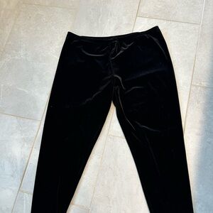 Eileen Fisher Black Velvet leggings